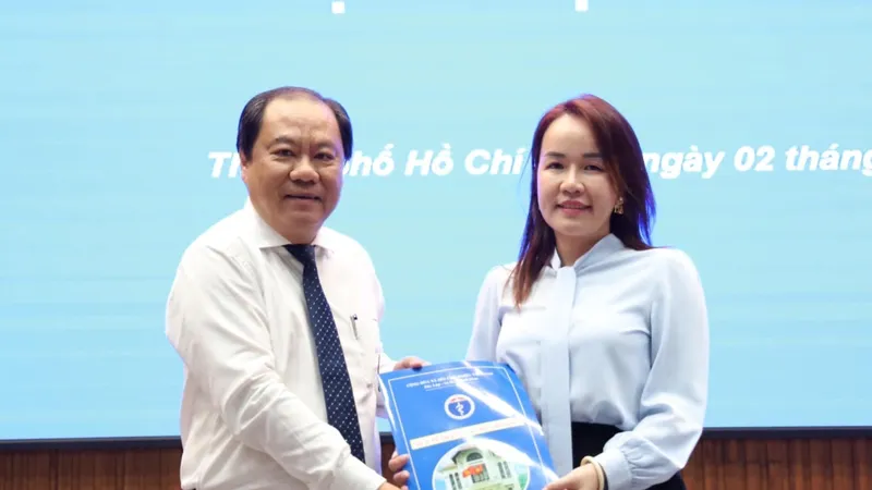 Bệnh viện Ung bướu TPHCM có phó giám đốc mới
