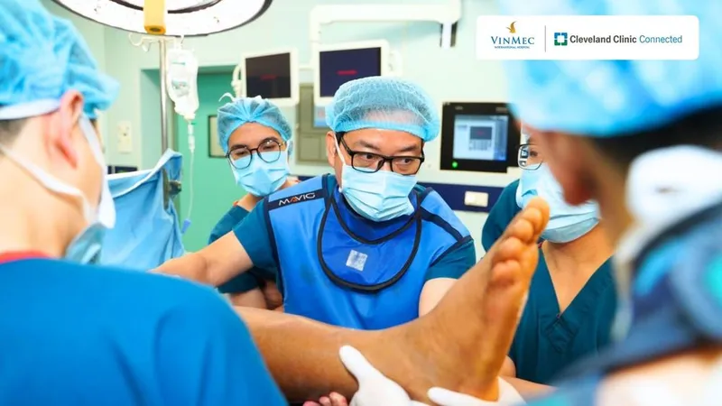 Gãy xương cẳng chân khi chơi thể thao, bao lâu sẽ ổn?