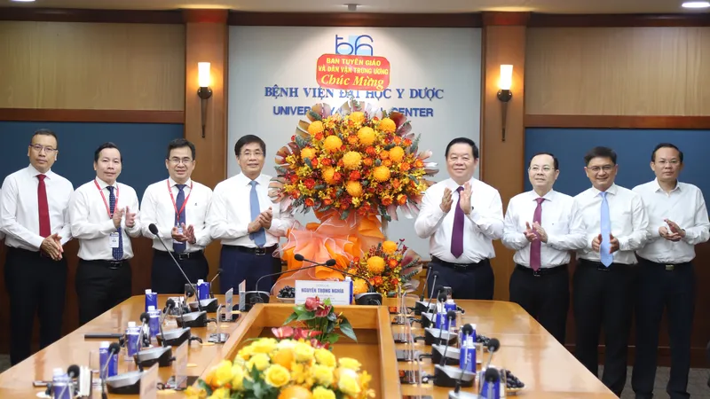 Đẩy mạnh mô hình "viện - trường", đầu tư đào tạo nhân lực y tế chất lượng cao