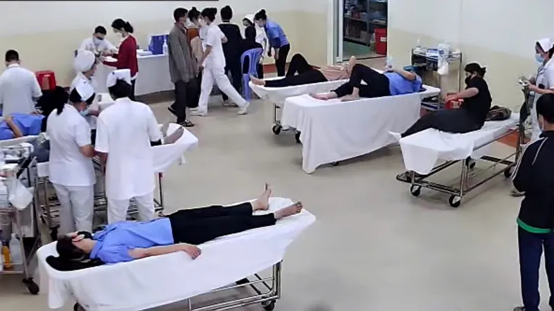 Hàng chục người tại TPHCM nhập viện, nghi ngộ độc thực phẩm