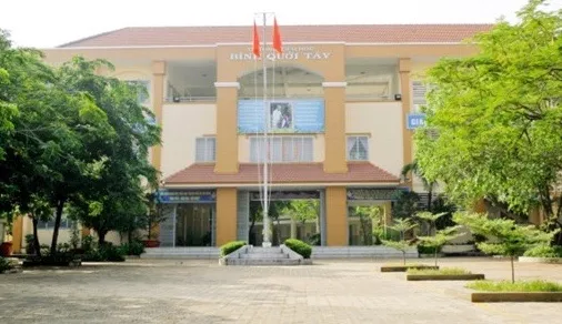 Vụ nhiều học sinh TPHCM nghi ngộ độc: Các trường liên quan đến đơn vị cung cấp suất ăn