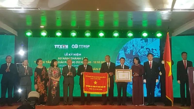 Thông tấn xã Giải phóng nhận danh hiệu Anh hùng Lực lượng vũ trang nhân dân