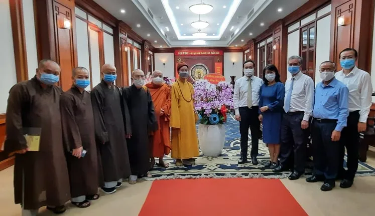 Ban Trị sự Giáo hội Phật giáo Việt Nam TPHCM thăm, chúc tết Thường trực Thành ủy TPHCM