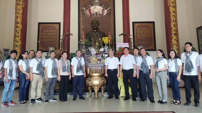 Đoàn cán bộ tuyên giáo, báo chí, xuất bản TPHCM tìm hiểu về tình hình kinh tế - xã hội tỉnh Bến Tre