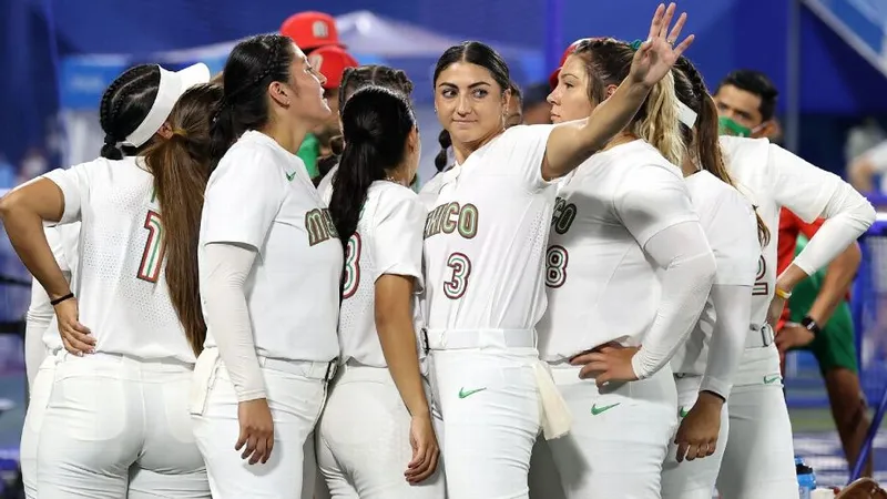 Đội tuyển bóng mềm Mexico đã để thua 2-3 trước Canada trong trận tranh HCĐ Olympic
