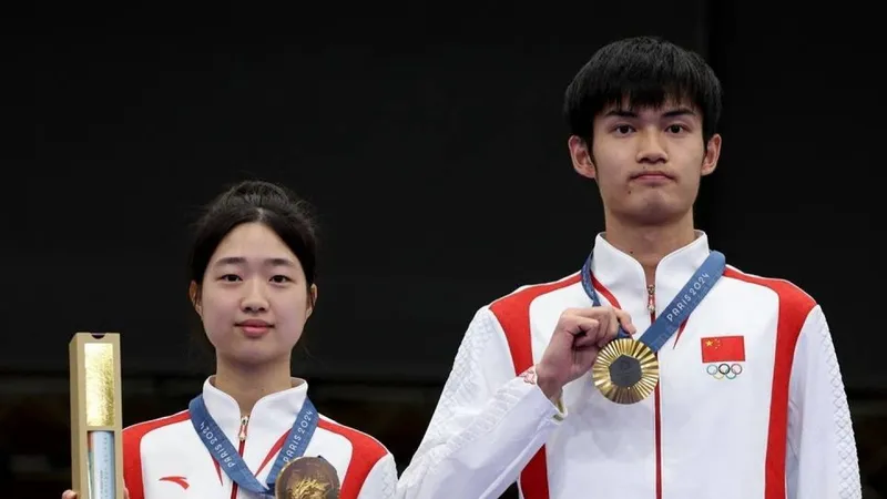 Những nhà vô địch đầu tiên ở Olympic Paris. Ảnh: AFP