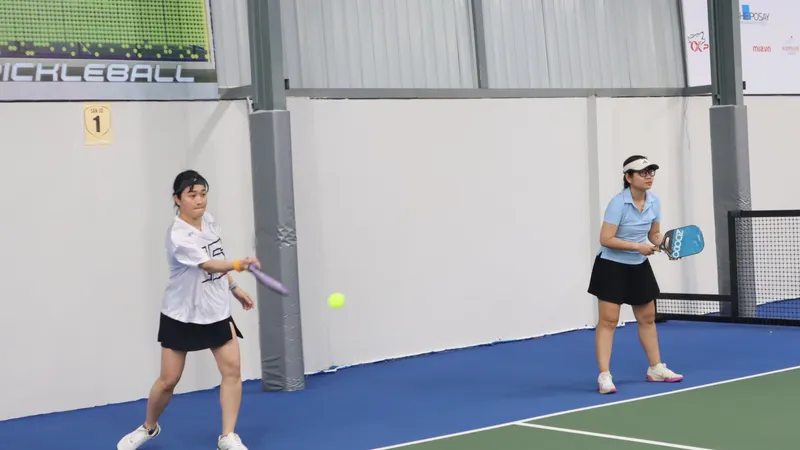 Khởi tranh giải pickleball Báo Phụ nữ TPHCM 2025