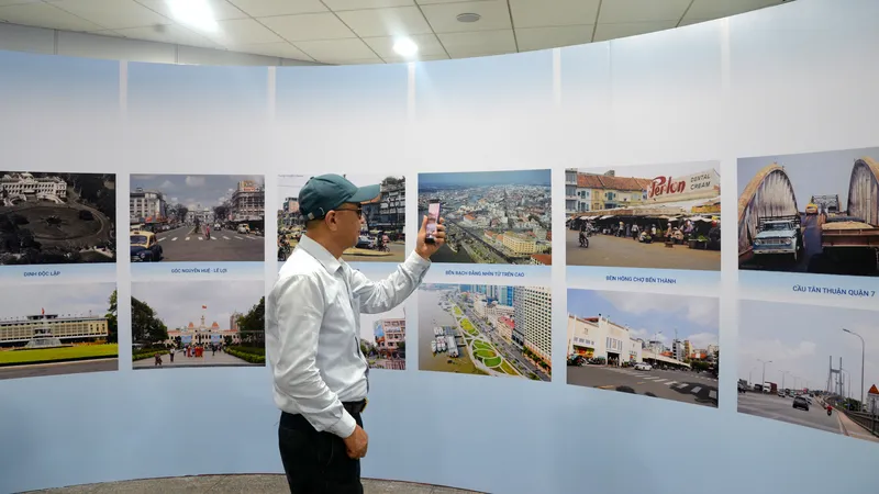 Triển lãm diễn ra tại Nhà ga Metro Bến Thành. Ảnh: DŨNG PHƯƠNG 
