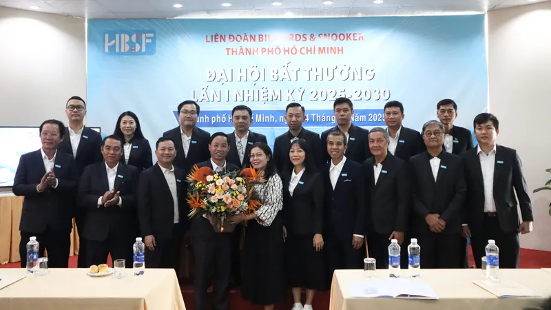 Ban chấp hành Liên đoàn Billiards và Snooker TPHCM nhiệm kỳ 2025-2030. Ảnh: THANH TÙNG 