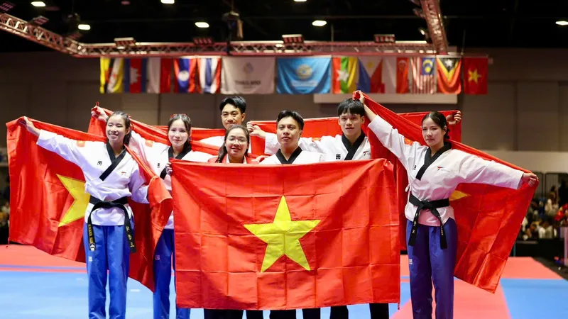 Tuyển taekwondo Việt Nam đã giành 1 HCV nội dung quyền, có sự góp công của các võ sĩ TPHCM. Ảnh: DŨNG PHƯƠNG 