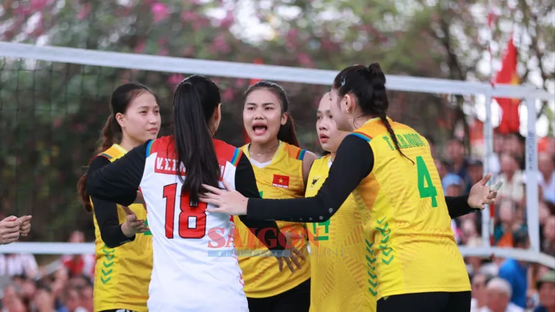 VTV Bình Điền Long An hào hứng cùng giải bóng chuyền hội làng