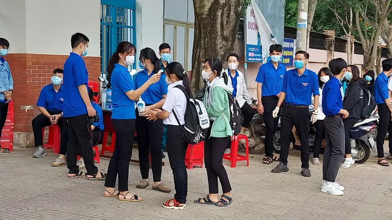 Thí sinh ngoài tỉnh đến dự thi phải có giấy xét nghiệm âm tính với Covid-19.