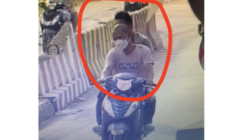 Hai đối tượng hành hung phóng viên