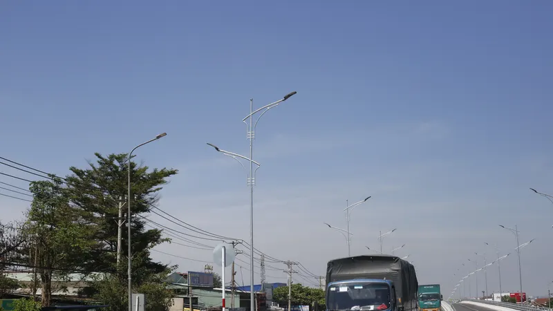 Thông xe cầu vượt Dầu Giây trên quốc lộ 1
