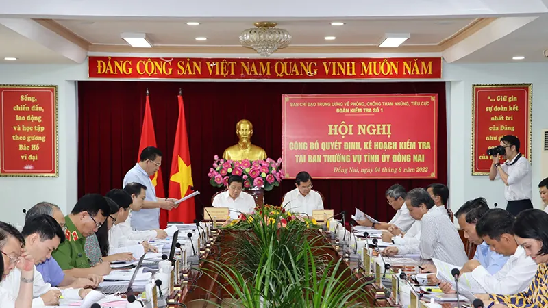 Toàn cảnh hội nghị sáng 4-6