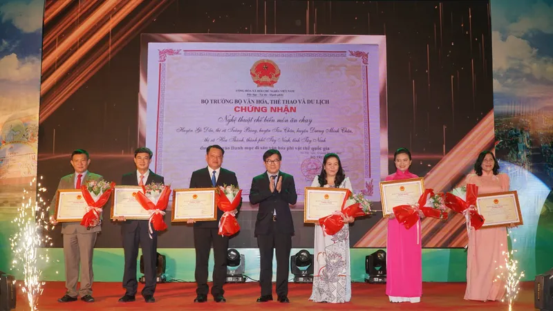 Tây Ninh: Khai mạc lễ hội "Nghệ thuật chế biến món ăn chay"