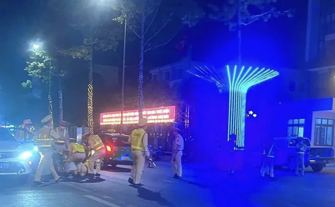 Truy tìm nam thanh niên tông xe làm trọng thương Đại uý cảnh sát giao thông 