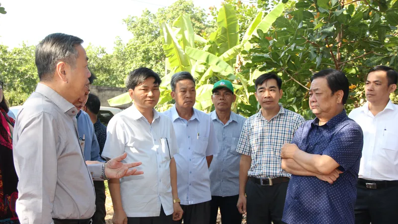Bộ trưởng Bộ NN- PTNT Lê Minh Hoan khảo sát xây dựng nông thôn mới tại tỉnh Bình Phước