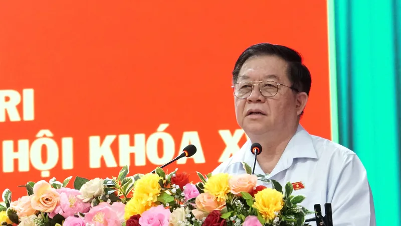 Trưởng ban Tuyên giáo Trung ương tiếp xúc cử tri tại Tây Ninh 