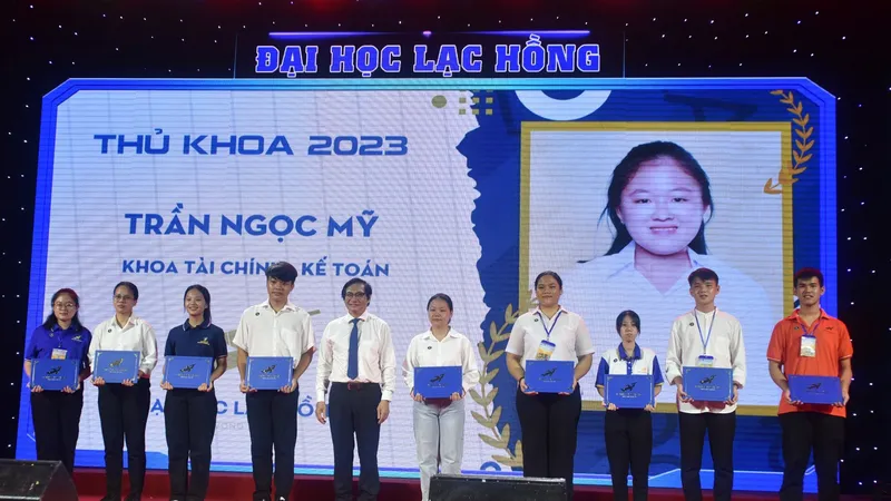Đồng Nai: Phát triển Trường Đại học Lạc Hồng thành đại học số