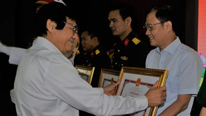 Đồng Nai: Khen thưởng 9 tập thể, 26 cá nhân xuất sắc trong tìm kiếm, quy tập hài cốt liệt sĩ 