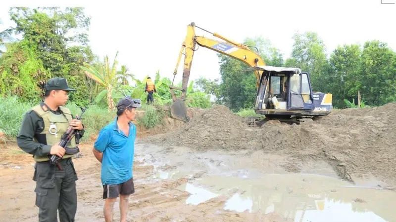 Hiện trường vụ khai thác cát trái phép