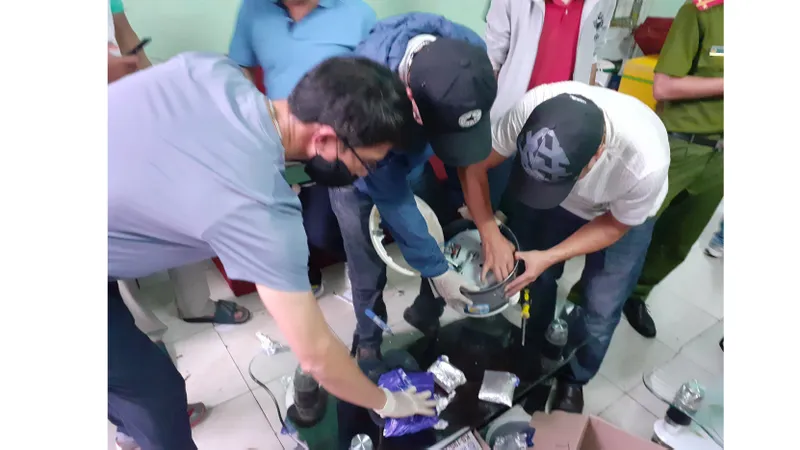 Bắt đối tượng vận chuyển 4,5kg nghi ketamine và 3.000 viên ma túy tổng hợp