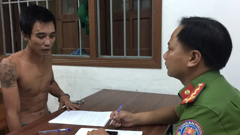 2 công an bị chém khi đang làm nhiệm vụ