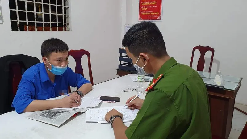 Bắt đối tượng giả danh đại biểu Quốc hội và phóng viên để lừa đảo