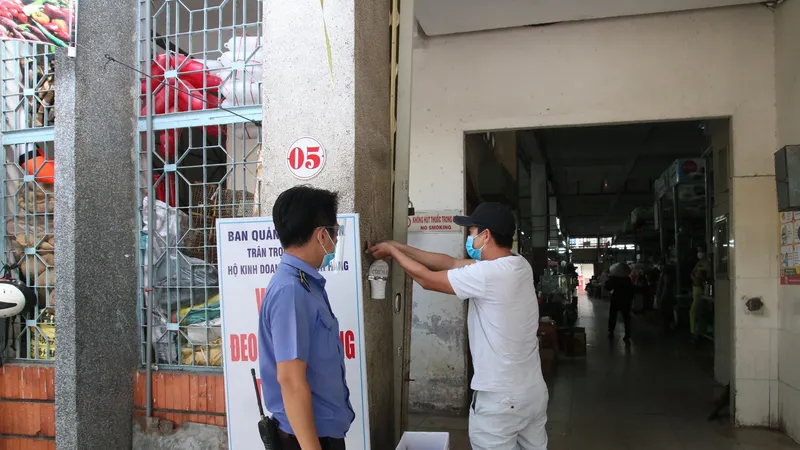 Đà Nẵng thực hiện “chung sống” an toàn với dịch và phát triển kinh tế - xã hội 