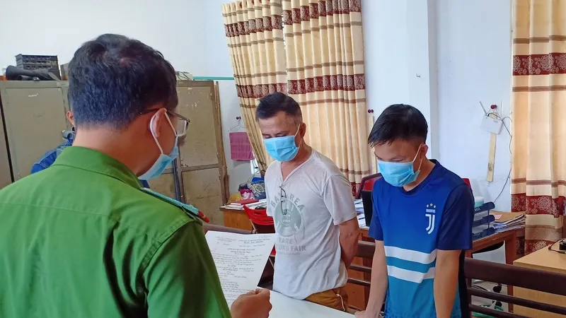 Bắt đối tượng làm giả con dấu của 121 cơ quan, tổ chức