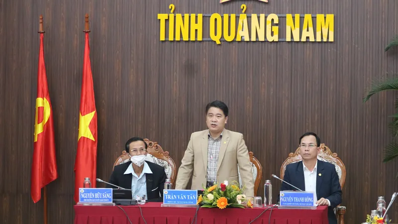Quang cảnh buổi họp báo