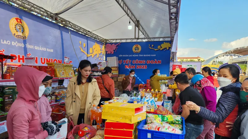Hôm nay 20-12, bắt đầu “Chợ Tết công đoàn trực tuyến”