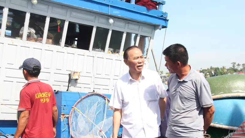 Thứ trưởng Bộ NN-PTNT: Quảng Nam sẽ là tỉnh đi đầu trong cả nước về gỡ “thẻ vàng”