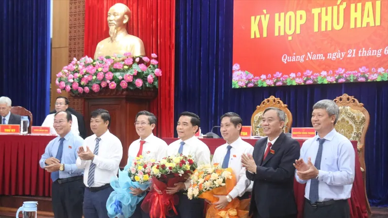 Ông Lê Văn Dũng được bầu làm Chủ tịch UBND tỉnh Quảng Nam