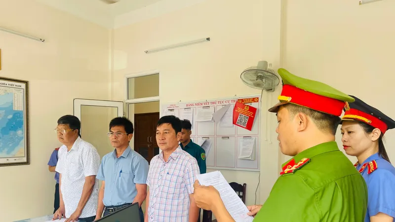 Bắt 3 bị can vì lập khống hơn 800 hồ sơ đào tạo học viên lái xe để thu lợi bất chính