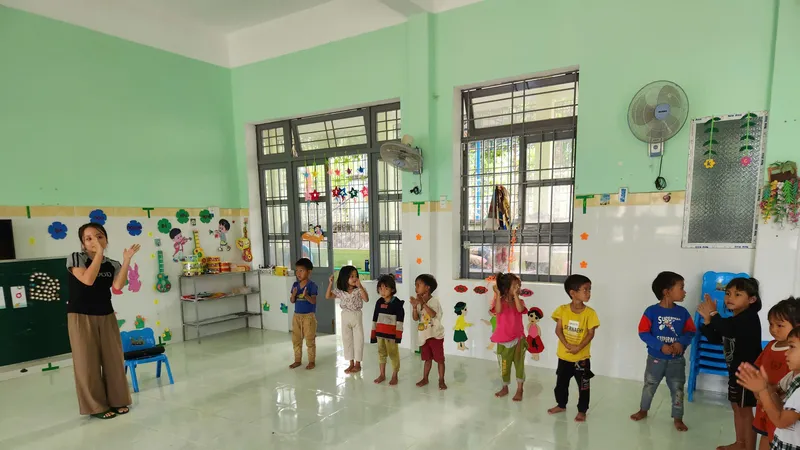 Quảng Nam hỗ trợ từ 50-100 triệu đồng cho giáo viên lên các huyện núi cao dạy học