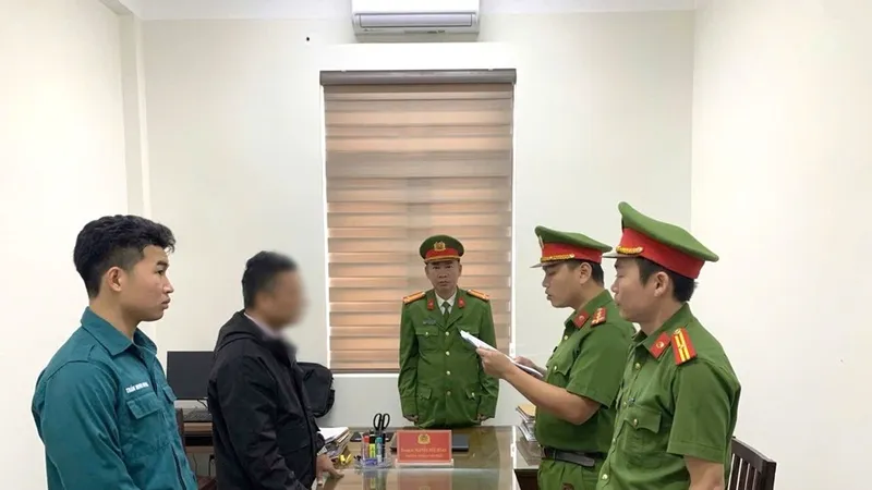 Bắt 2 đối tượng đưa, nhận hối lộ để làm nhanh thủ tục đất đai