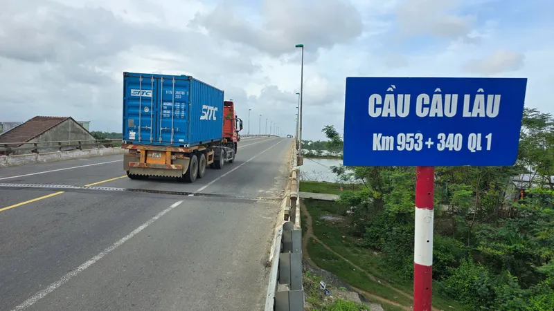 Quảng Nam: Bác thông tin cấm ô tô để sửa chữa cầu Câu Lâu mới trên QL1A 