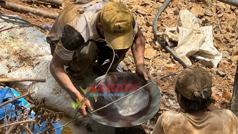 Rầm rộ khai thác vàng trái phép ở Quảng Nam: Lập nhiều tổ liên ngành để truy quét