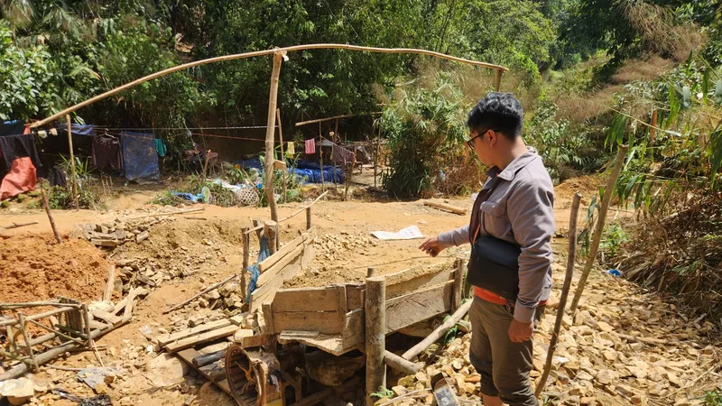 Quảng Nam yêu cầu kiểm tra, truy quét các tụ điểm khai thác vàng trái phép tại bãi vàng 38