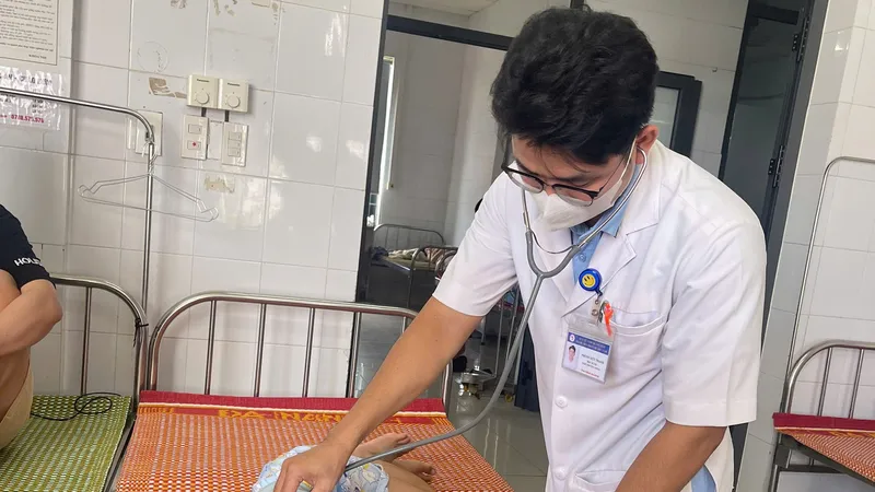 Đà Nẵng: Hơn 40 người bị ngộ độc do ăn bánh mì ở khu vực Điện Bàn