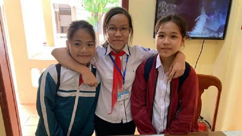 3 học sinh nhặt được gần 10 triệu đồng tìm trả lại người đánh rơi