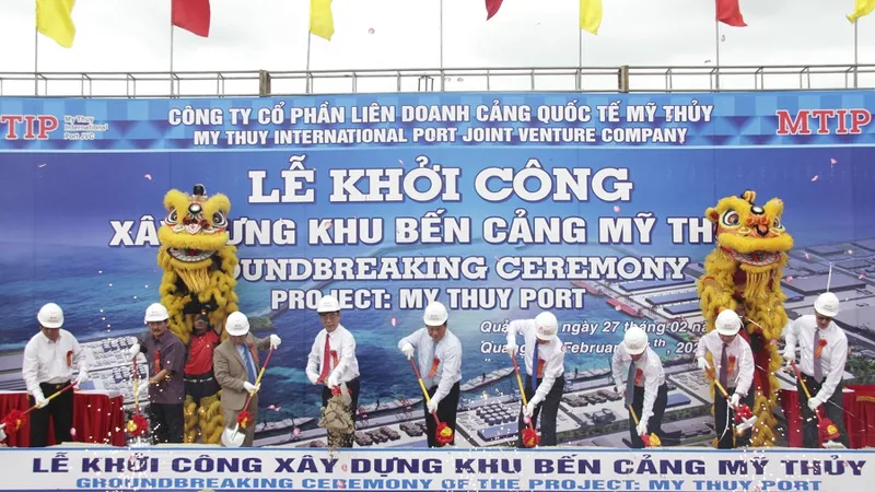 Khởi công xây dựng Khu bến cảng Mỹ Thủy