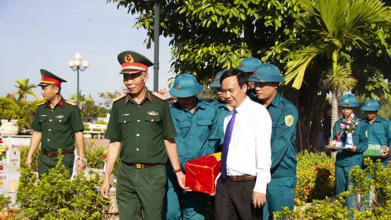 Lễ truy điệu và an táng 10 hài cốt liệt sĩ