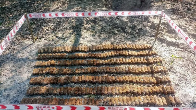 Phát hiện hầm chứa gần 300 vật liệu nổ