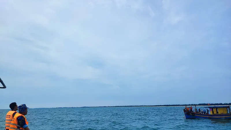 Vụ vợ chồng mất tích trên biển: Tìm thấy thi thể người chồng sau 2 ngày tìm kiếm