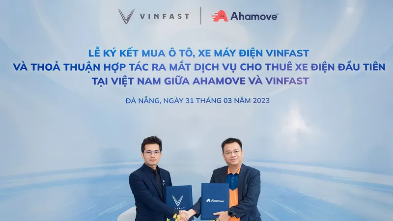Ahamove mua 200 xe Vinfast để triển khai dịch vụ cho thuê xe máy điện đầu tiên tại Việt Nam