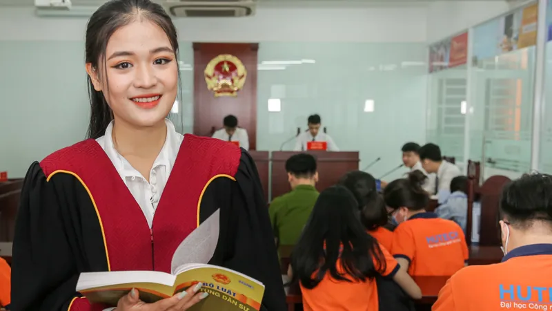Ngành Luật kinh tế: Vừa am hiểu pháp lý, vừa rành kinh tế học