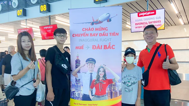 Tưng bừng chào mừng chuyến bay thẳng đầu tiên kết nối Đài Bắc với Cố đô Huế